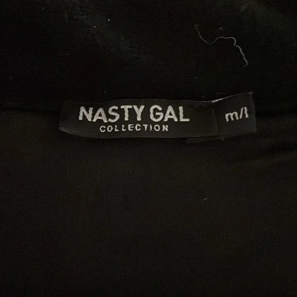 leopard print fuzzy / fleece cardigan. Universal sizing M/L - Picture 2 of 3